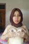 Kiki Hijab muka sange coklat pamer tete Kiki Hijab muka sange coklat pamer tete