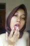Kiki Hijab muka sange coklat pamer tete pt2 Kiki Hijab muka sange coklat pamer tete pt2