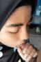 Atin jilbab hitam nyepong Atin jilbab hitam nyepong
