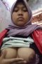 Rika SMA jilbab ungu remas tete Rika SMA jilbab ungu remas tete