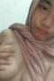 Dini Sad jilbab cream remas tete Dini Sad jilbab cream remas tete