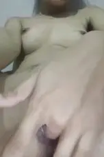 Lia colmek tembok putih kalung